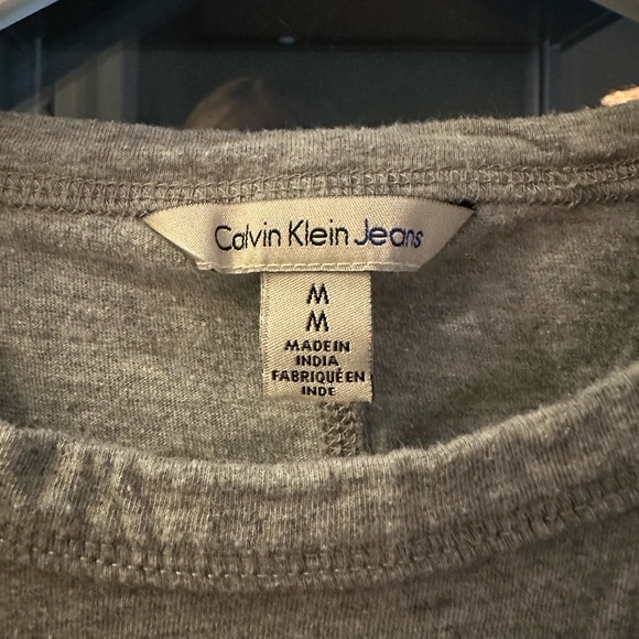 Calvin Klein T-Shirt - Picture 2 of 2